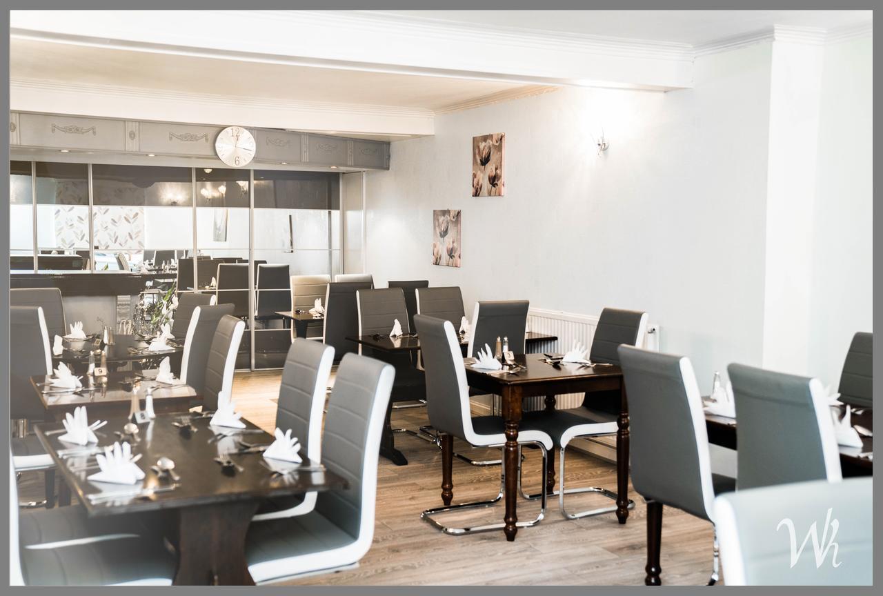 White Horse Hotel Strichen Экстерьер фото